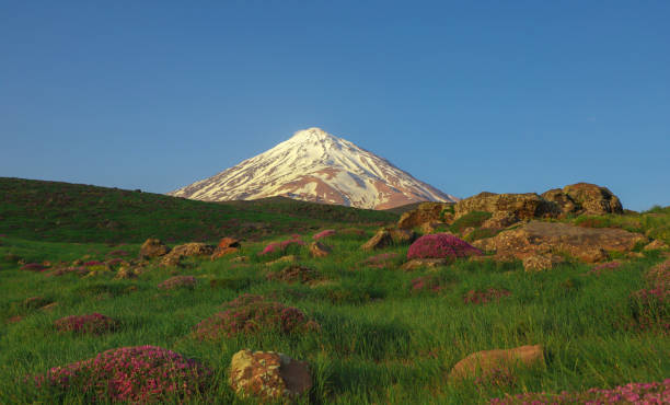 A photo of Damavand mount.