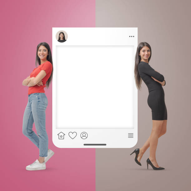 istock Twin women posing and social media post 2195062367