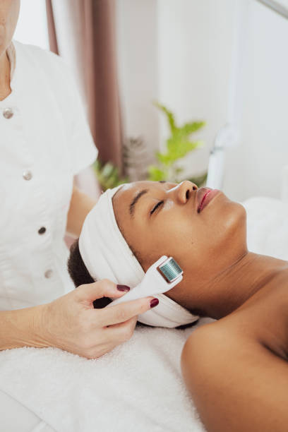 istock Aesthetic procedure at beauty salon 2195091477