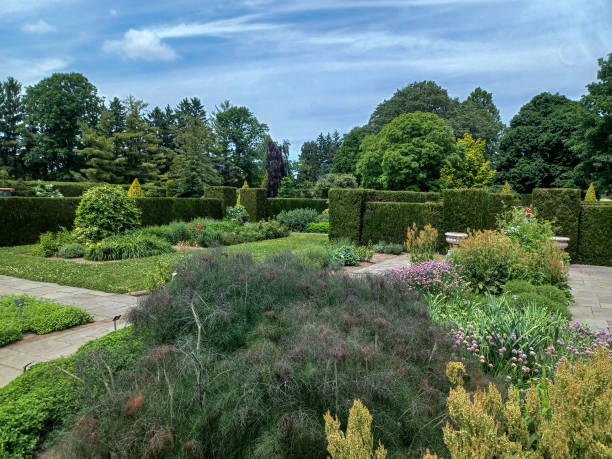 istock Niagara Parks Botanical Gardens 2195144200