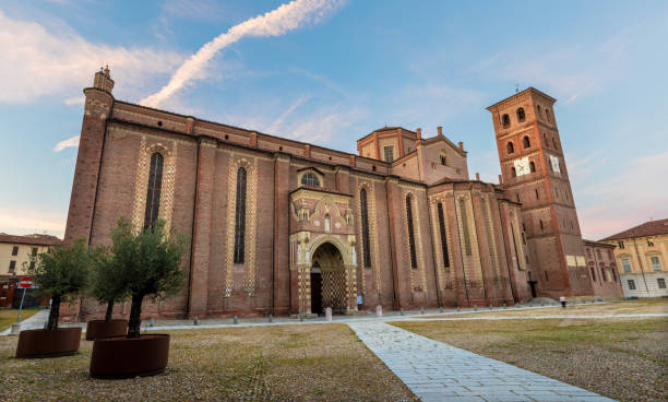 istock Asti - The Cathedral - Cattedrale di Santa Maria Assunta e San Gottardo - at dusk. 2195146037