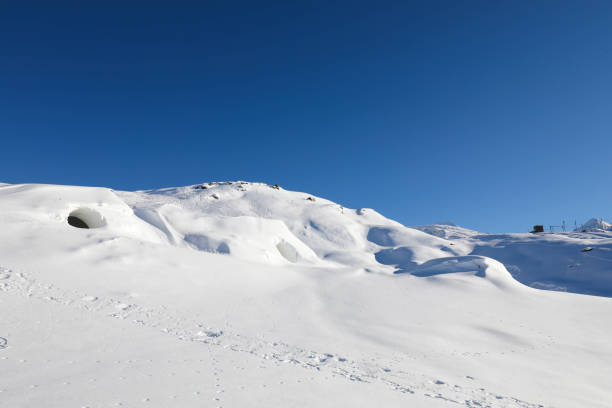 istock Hiking between Rotenboden and Riffelberg 2195147466