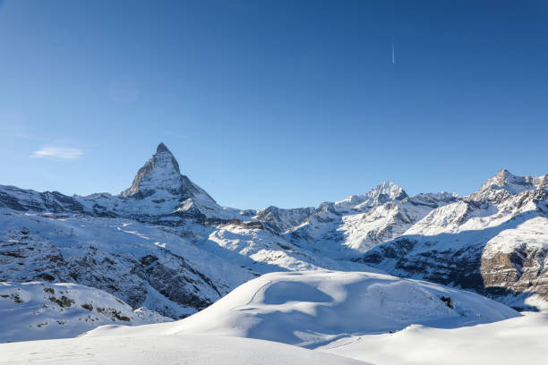 istock Hiking between Rotenboden and Riffelberg 2195147485
