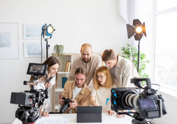 istock Discussion media project strategy colleagues team 2195175732