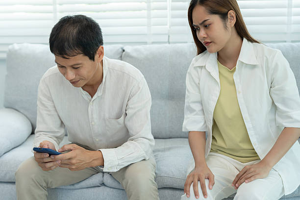 istock Double dating, Cheat on somebody, To have a fling, Bit on the side , Commit adultery ,Polygamy, husband was having an affair. family problem, infidelity, divorce and separate, social problem 2195201940
