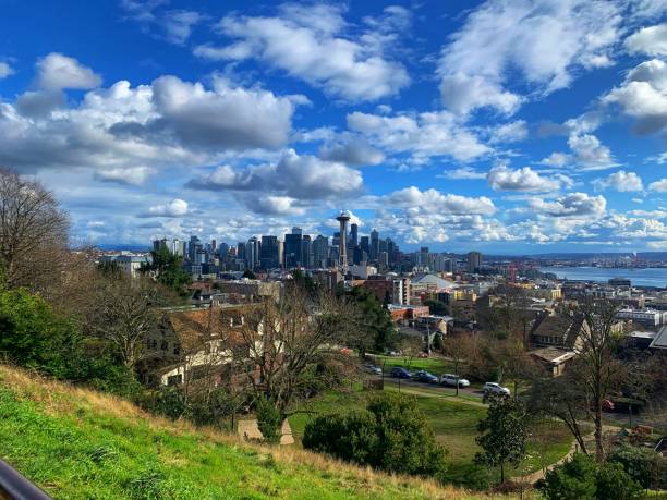 istock Kerry Park Overlook of Seattle Washington 2195203286