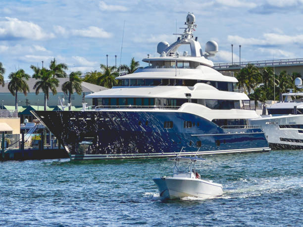 istock yacht on the intracoastal waterway 2195304279
