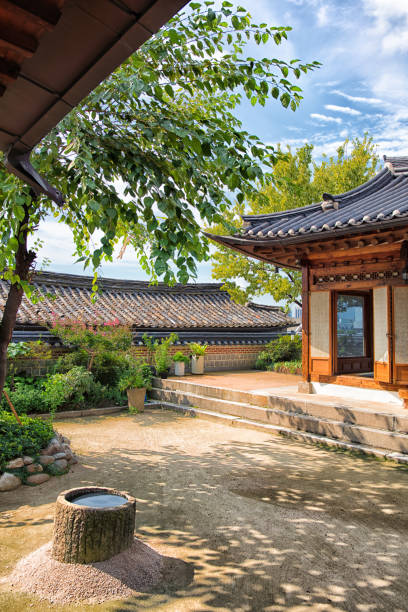 istock Beauty of Seoul 2195376329