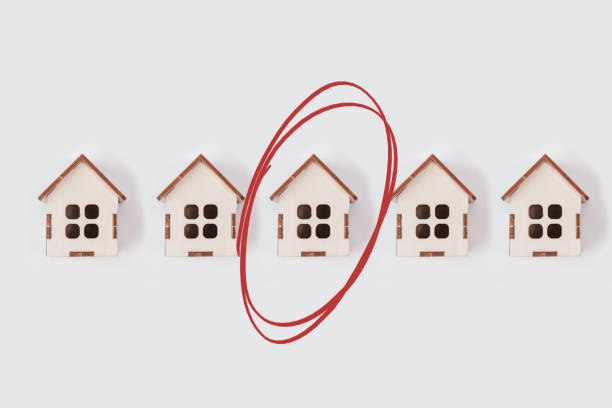 istock choosing a house to buy and rent 2195392311