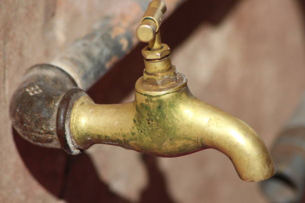 istock Old fashioned water tap close up 2195472997