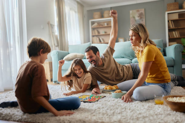 istock Winners vs. losers in Ludo game! 2195648139