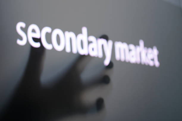 hand pointing to Secondary market