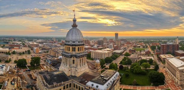 springfield, illinois, amerikai egyesült államok - illinois témájú stock jellegű vizuális alkotások, jogdíjmentes fotók és képek