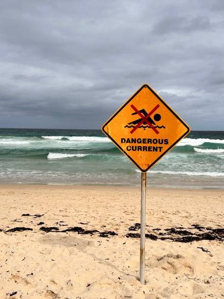 istock Dangerous Current Warning Sign on a Sydney Beach 2195872977