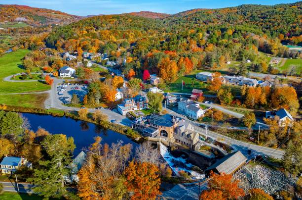 istock Quechee, Vermont village foliage 2195897064