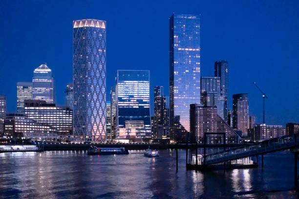 istock Canary Wharf London 2196001524