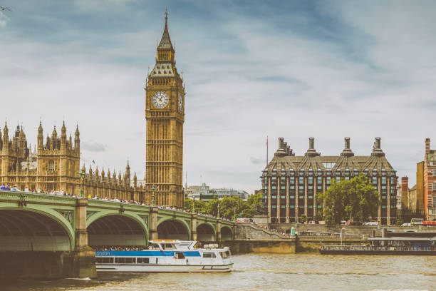 istock Happy day in London 2196227584