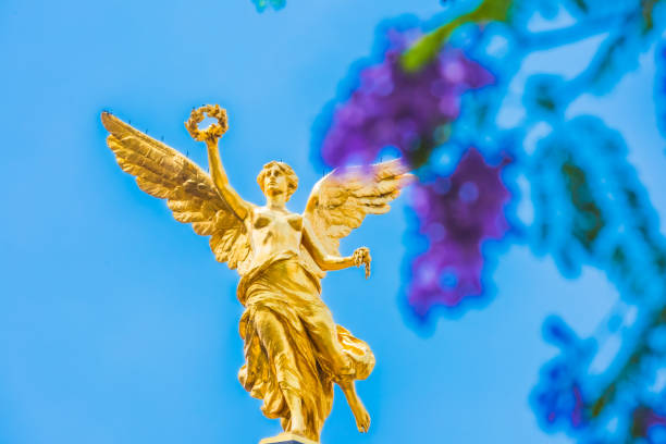 The Angel of Independence, located on Paseo de la Reforma in Mexico City, is one of the most emblematic monuments in the country.