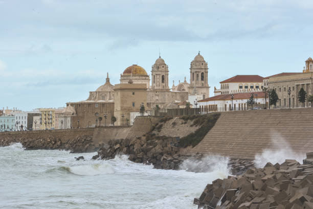 istock Embankment of Cadiz. 2196239225