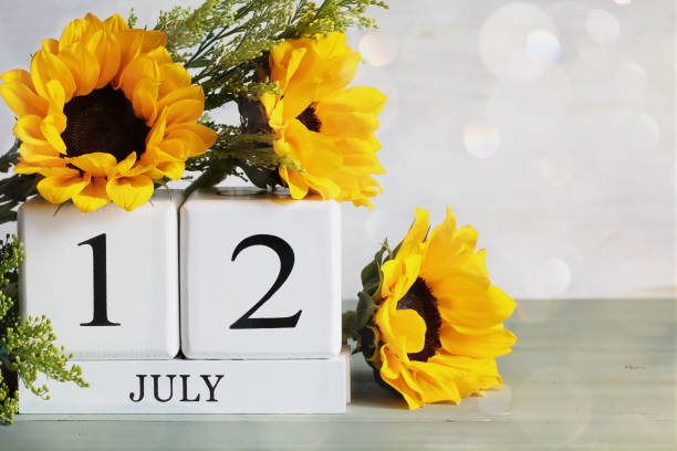istock July 12 Calendar Blocks with Beautiful Sunflowers 2196459096