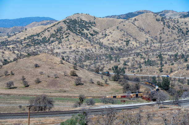 Tehachapi Underground 30+ Tehachapi Loop Stock Photos, Pictures & Royalty-Free Images - iStock