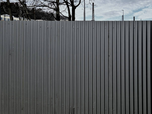 photo of iron fence with blur mode