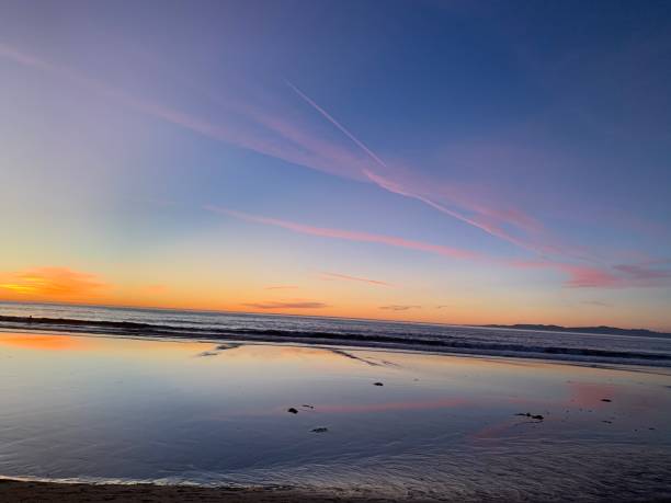 istock Amazing water and sky scenery 2196805991