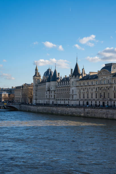 istock Majestic riverside architecture along the Seine under a blue sky 2196923938