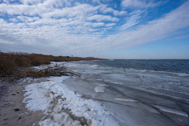 istock Ice on the Great South Bay #2 2197091610