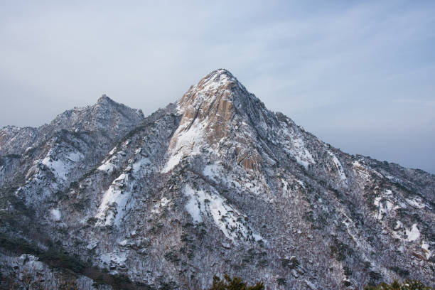 Insubong Peak and Baegundae in Bukhansan National Park, Seoul Korea 북한산 인수봉 백운대 설경
