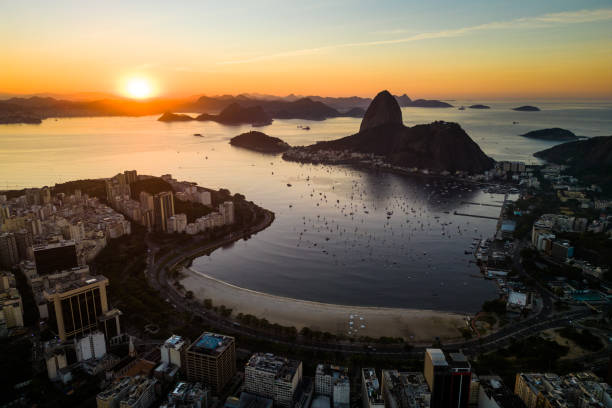 istock Botafogo Beach and Sugarloaf Mountain on Sunrise 2197615027