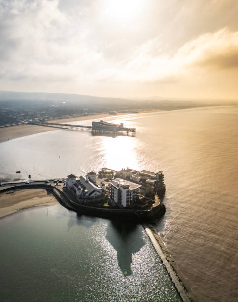 istock Low sun over Knightstone Island in Weston-Super-Mare 2198195047
