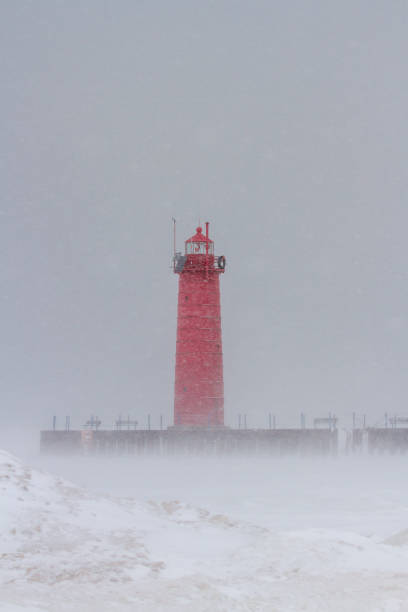 istock Muskegon South Pierhead Lighthouse vertical 2198202950