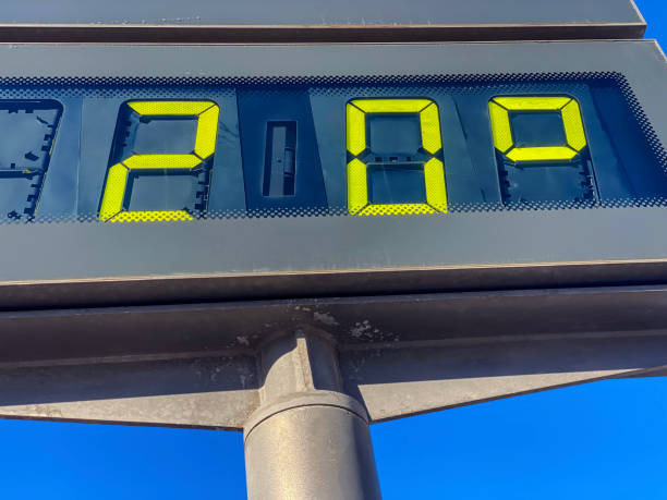 istock Twenty degrees celsius in the city 2198331017