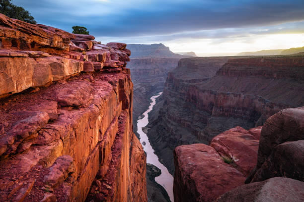 istock Grand Canyon Toroweap Overlook Sunrise 2198360614