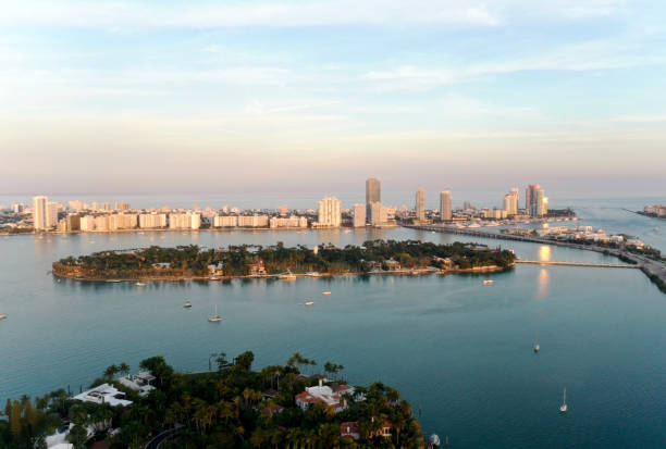 istock Golden Glow Over Miami Isles 2198387954