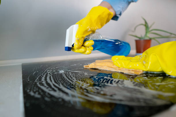 istock Fighting kitchen stains: effective methods showcasing various ways to tackle stubborn stains on the kitchen stove. 2198439237