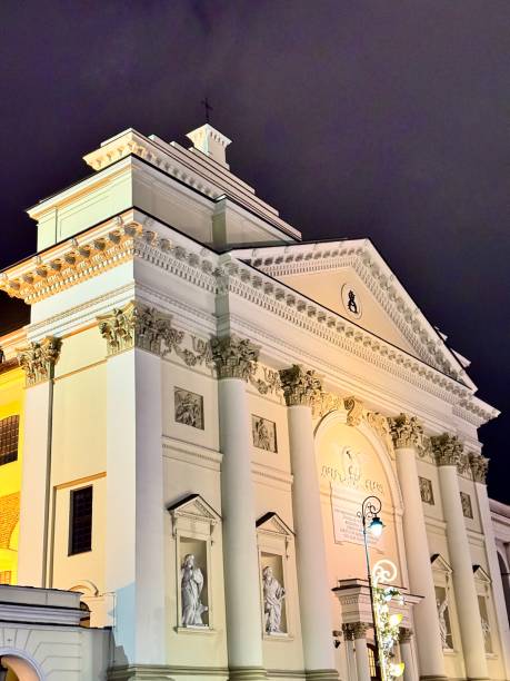 istock Warsaw church 2198580152