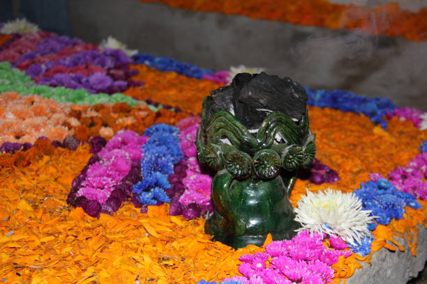 Sahumerio, copal, cempasúchil flowers, tradition, culture, Mexico, Mexico, smoke, pantheon, cemetery, grave, flowers, life, death,