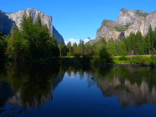 istock View from Mirror Lake, Yosemite National Park, California 2199053678