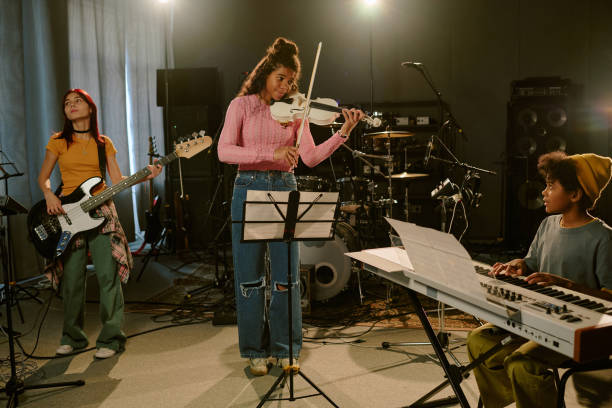istock Teenagers Having Rehearsal at Studio 2199116095
