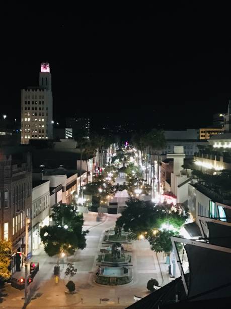 istock 3rd Street Promenade 2199284391
