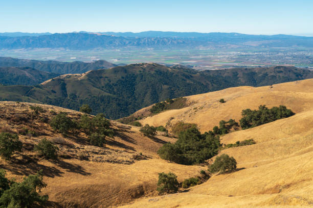 istock Valley Overlook at Fremont Peak State Park in California 2199343572
