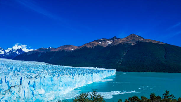 istock Argentina's Bainai National Park - Park and glacier landscape 2199600922