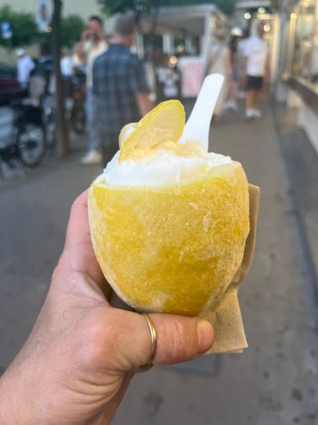 istock Italy Street Food 2199697035