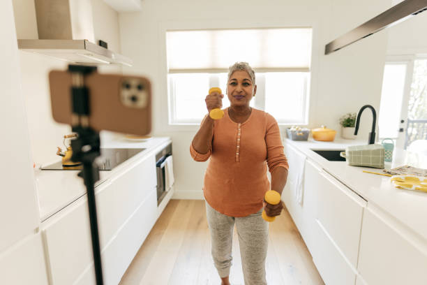 istock How Online Exercise Programs Are Empowering Senior Women 2199799778