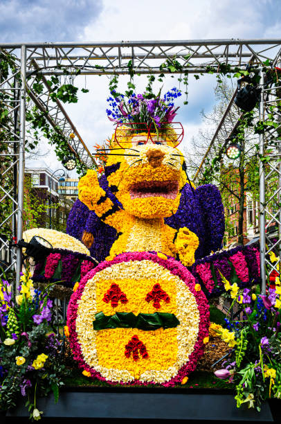 istock Flower floats parade in Haarlem in the Netherlands 2199802555