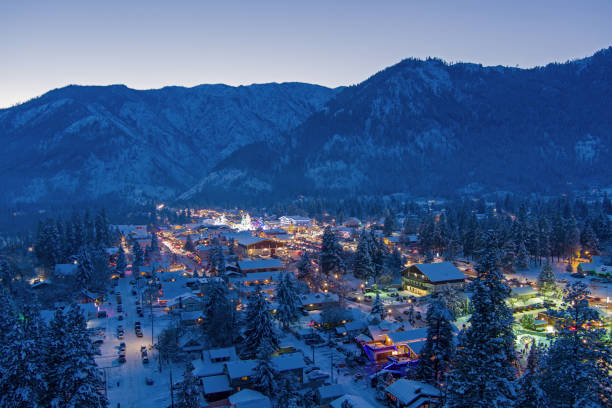 istock Leavenworth, Washington at sunset in December 2199830507