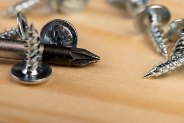 self tapping screws for fixing wooden objects, galvanized self-tapping screws for attaching objects to wooden objects