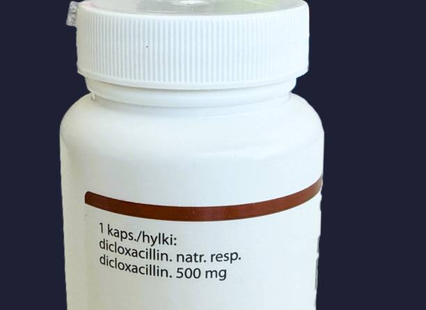istock Closed Pill Box Labeled Dicloxacillin – Narrow-Spectrum Antibiotic for S. aureus Infections 2199940954